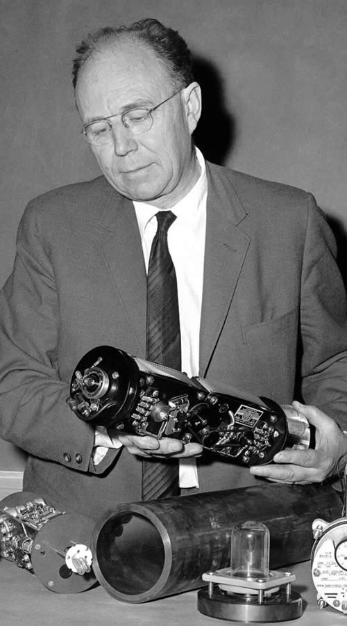 Harold 'Doc' Edgerton in 1963, the MIT professor who pioneered high-speed strobe photography